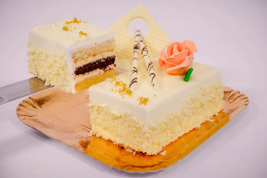 tort-choco-vanilla-3.webp