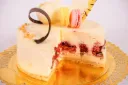 Tort Mousse Alb cu Fructe de Padure